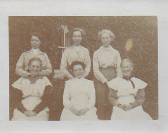 Vintage Photo, Edwardian ladies, Ada, Florence, Trixie, Friends, Cousins, Portrait, Pinafore Dress, Blouse, Ladies Fashion