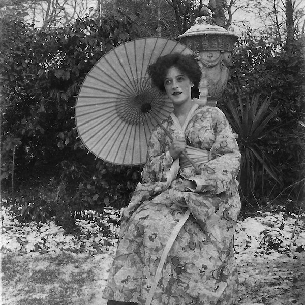 Reprint, Old Photo, From Original, Geisha Girl, Lady Dressed as Geisha, Parasol, Snow on Ground, Edwardian Geisha,Social History 6x4"