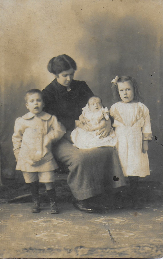 RPPC Vintage Photo Pre WW1 Family PortraitMother | Etsy