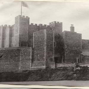 photographie vintage, Château anglais, Union Jack, Murs du château, Drapeau flottant