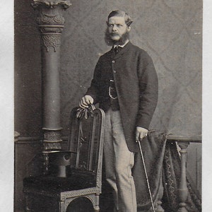 Victoriaanse foto, albumineprint, op kaart, heer, stok, hoge hoed, op hoed, mooie foto