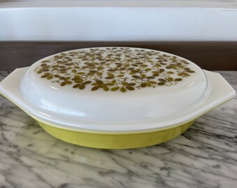 Pyrex Verde Olives Divided Dish Oval Baker With Opal Patterned Lid Green Glass Vtg 70s Vintage 1970s. Mid Century Modern With Lid