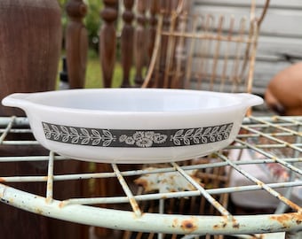 Pyrex Grecian Gray Floral Stripe Pixie 700 Au Gratin Dish Restaurant Ware Red White Glass Kitchen Vintage RARE HTF Hard to Find 10 oz dish.