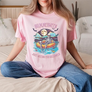 Funny Summerween - Just Waiting for Halloween Skeleton T-Shirt Humorous Spooky Unisex Tee