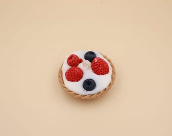 Round Fruit Tart Candle | Soy Wax & Fruity Berry Aroma | Bakery Décor Gift