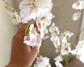 Rustiek bloemstuk in een kleine vaas - Decoratieve kunstbloemen voor thuis of op kantoor - Handgemaakt middelpunt