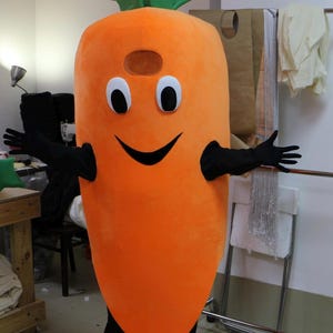 Mascota de zanahoria personalizada: ¡disfraz cómodo y de alta calidad! / Mascotte Carotte sur Mesure – Traje de alta calidad y comodidad