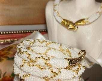 Set di gioielli a forma di serpente in oro e argilla, bracciale a 3 avvolgimenti in filo di memoria, collana con corda e perline, gioielli a forma di serpente Toho PF557, Preciosa