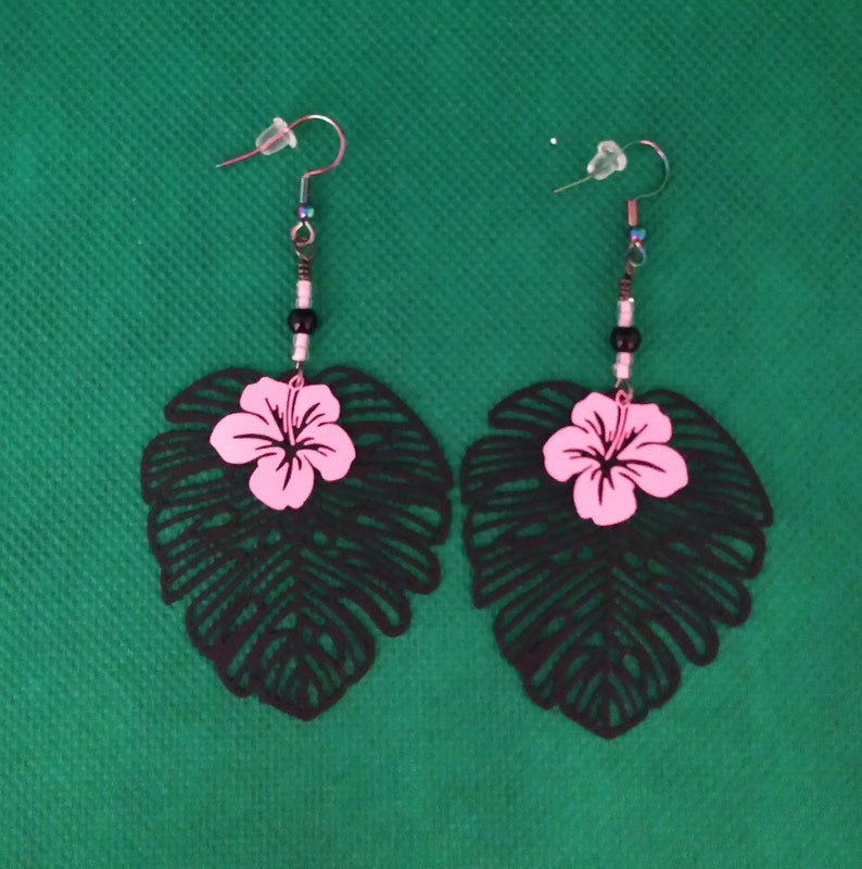 Monstera Leaf Earrings image 3