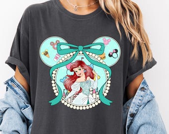 Koszulka z księżniczką Ariel dla kobiet i dziewcząt – Koszulka z syrenką – Koszulka Ariel oversize – Pasująca koszula na wakacje rodzinne – Komfortowe kolory lub Gildan