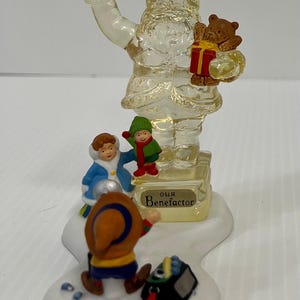 Dept. 56 North Pole Series KRINGLE STREET Town SANTA Retired 2004