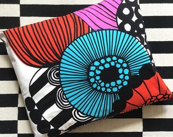 Large Decorative Cushion Cover Marimekko Rautasanky Print Etsy Large Decorative Cushion Cover Marimekko Rautasanky Print Etsy