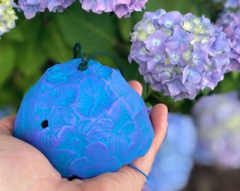 Japanese Handmade Hydrangea Wind Chime with Leaf Detail | Cool & Delicate Summer Decor | Small Gift Idea | 2025 Seasonal Floral Ornament