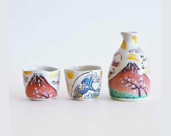 Japanese Antique 1800s Sake Cups Set of 3 Old IMARI Mt Fuji