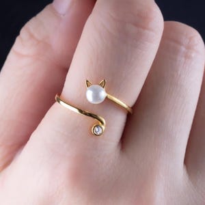 Japanese 925 Silver Cat Ring,Solid 925 silver animal Lover ring,Cat Jewelry,Adjustable Cat Ring with Freshwater Pearl & Zirconia Tail