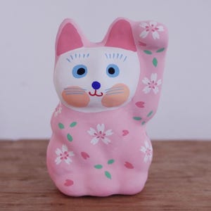 Japanese handmade Cherry Blossom Beckoning Cat Handmade Maneki Neko for Good Luck Prosperity | Personalized Gift | Sakura Lucky Cat Figurine