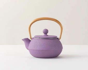 Japanese Nambu Ironware Teapot - ARARE Pattern | Silver Lavender Pastel | 320ml Cast Iron with Tea Strainer | Made in Japan | Gift Ready