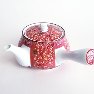 Japanische handgefertigte Hasami Ware Kyusu-Teekanne „Hana no Sato U“ mit Kaninchendeckel | Retro Floral Japanische Teekanne420ml | Mikrowellen- und spülmaschinenfest