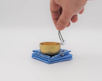 Handgefertigte Japanische Orin Glocke mit Kristall – Takaoka Kupferwaren & Ecchu Washi Beutel – Amaharashi Glocke für Achtsamkeit, Gebetsgeschenke aus Japan