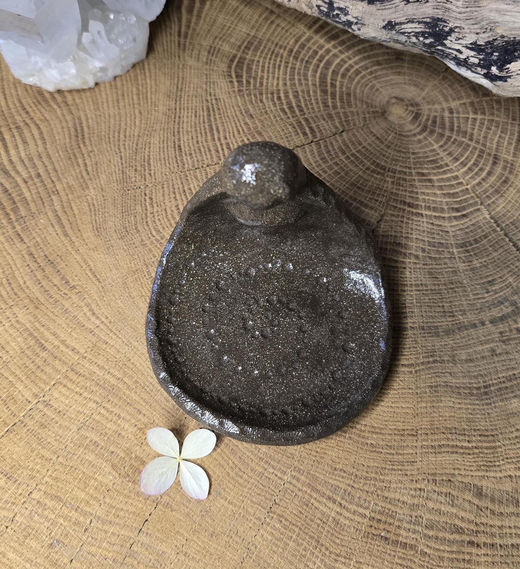 手作りの陶器製女神像:祭壇と聖なる空間の装飾 - Etsy 日本 手作りの陶器製女神像:祭壇と聖なる空間の装飾 - Etsy 日本