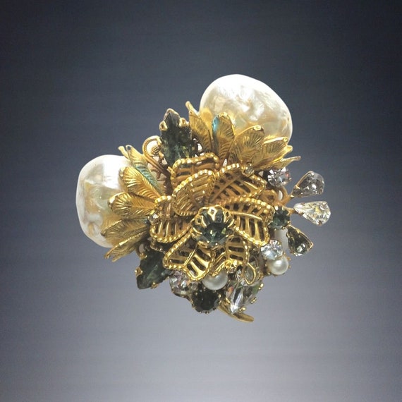 Vintage Vendome Gilt Baroque Pearl and Rhinestone… - image 5