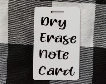 Accessori riutilizzabili per porta badge con superficie cancellabile a secco.