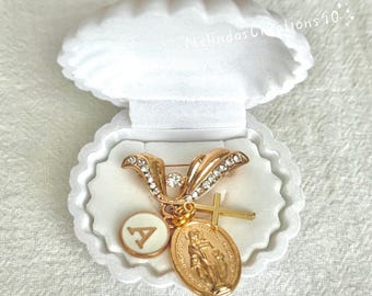 Custom Catholic baby gift, Custom Baptism gift, Custom Christening gift, Virgin Mary charm, Baby Shower Gift, Protection pin, New baby Gift