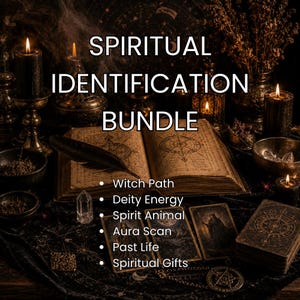 Może przedstawiać: Zestaw Spiritual Identification Bundle z otwartą księgą z diagramami, czarnym piórem, zapalonymi świecami i kartami tarota. Tekst głosi: Spiritual Identification Bundle, Witch Path, Deity Energy, Spirit Animal, Aura Scan, Past Life, Spiritual Gifts.