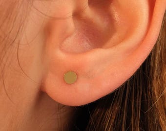 14k Solid Gold Dot Ohrstecker: Minimalistische Scheibenohrringe