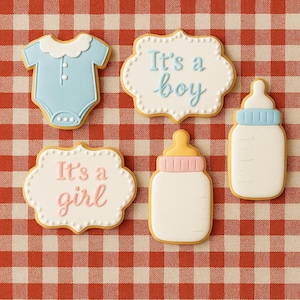 Babyparty-Zuckerkekse: Dekorierte königliche Zuckergussgeschenke