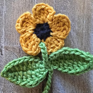 Patrón de girasol a crochet en PDF: Flor fácil con tallo y hojas: Aplique floral amigurumi para principiantes