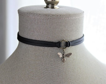 Bee Choker. Silver or Bronze