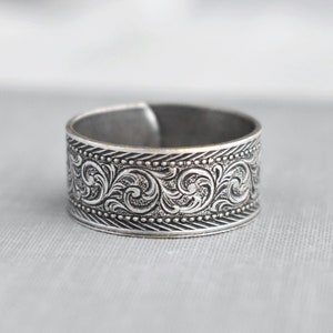 Leafy Scroll Ring