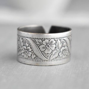 Wide Floral Ring