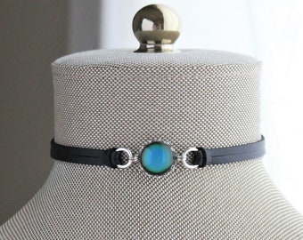 Mood Changing Choker. Color Changing. 14 Leather colors