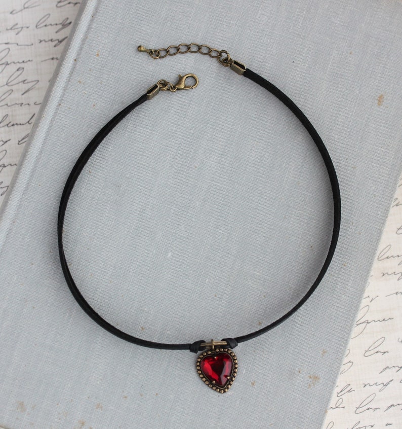 Heart Choker. 14 Leather Colors to Choose From - Etsy