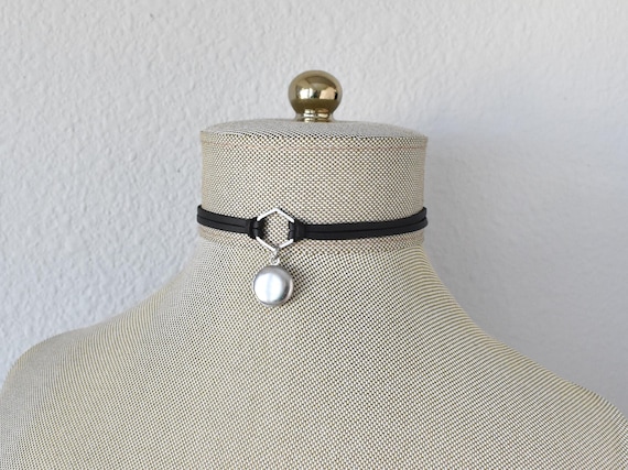 Stainless Steel Locket Choker.  19 Leather colors to choose from