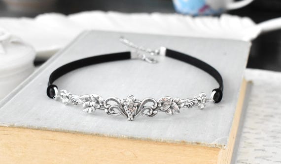 Strawberry Vine Leather Choker. Choose from 20 leather colors
