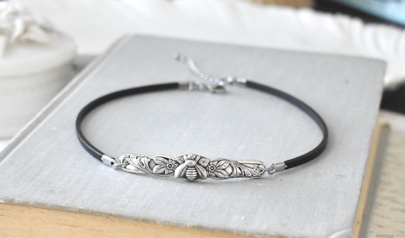 Dainty Floral Bee Leather Choker
