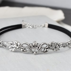 Floral Vine Leather Choker. Choose from 20 leather colors image 3