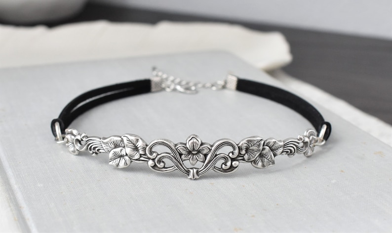 Floral Vine Leather Choker. Choose from 20 leather colors image 3
