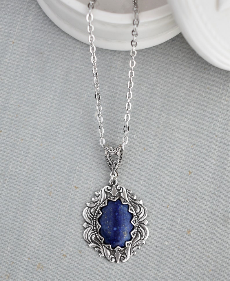 Lapis Lazuli Necklace. Gemstone Necklace image 4