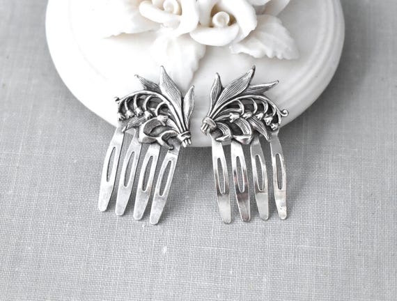 Lily of the Valley Hair Comb – Small Floral Hair Accessory