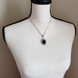 Lapis Lazuli Necklace. Gemstone Necklace image 6