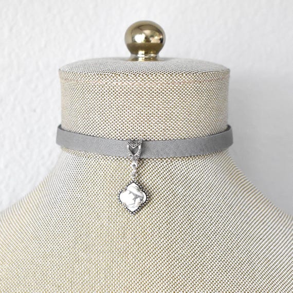 Howlite Quatrefoil Leather Choker: Gray Deerskin, 8mm Cabochon