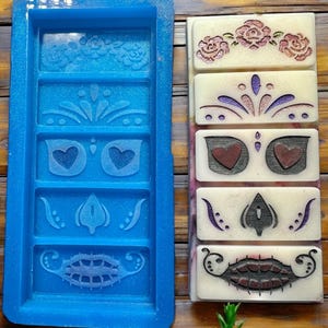 Sugar Skull - Snap Bar Silicone Mold or Wax Melt