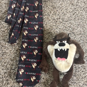 1996 Tasmanian Devil Looney Toons Devil Tie + 1998 Taz Plush! Vintage Lot Of 2