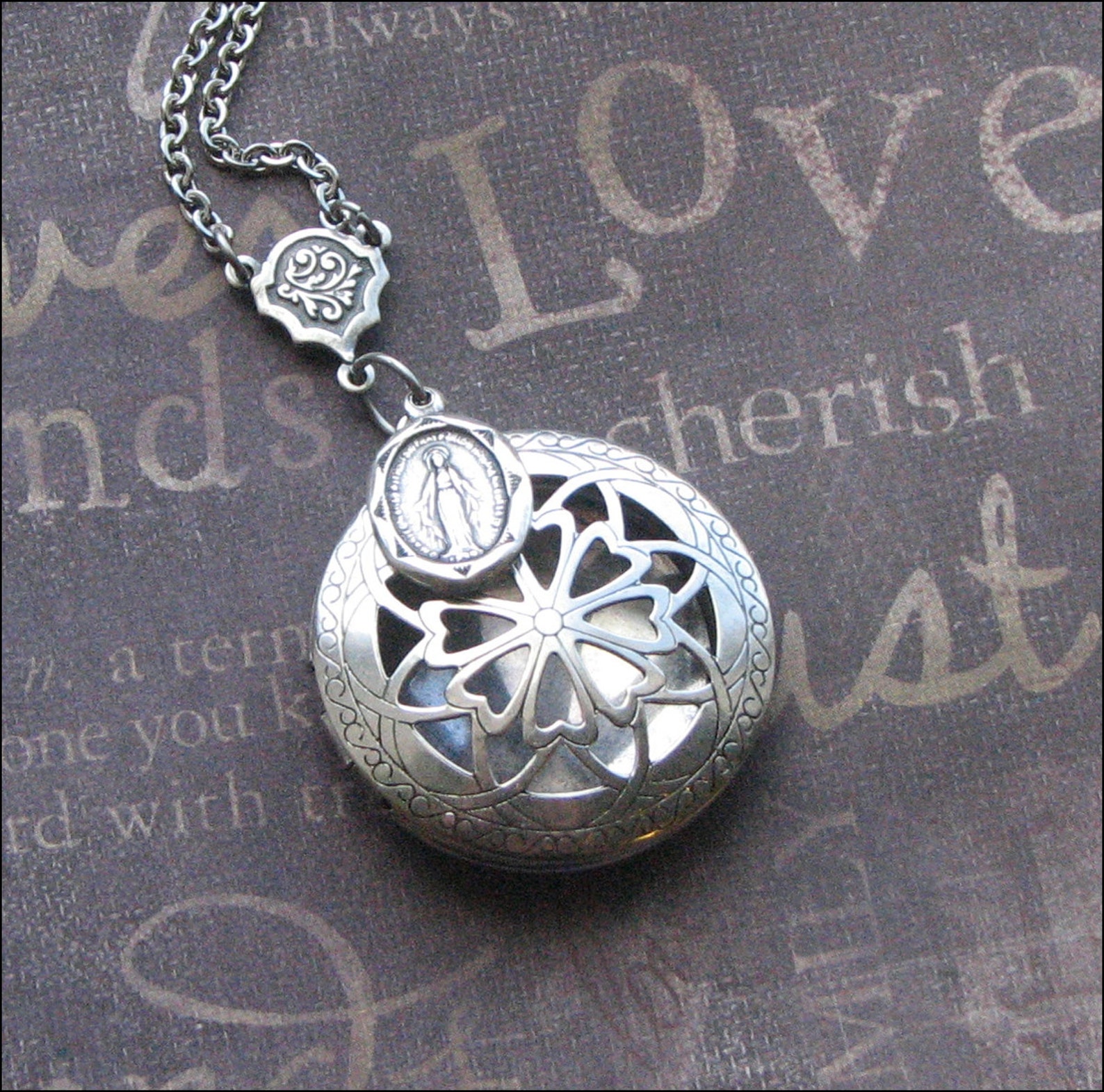 Blessed Mother Scent Locket Locket Necklace Aromatherapy - Etsy