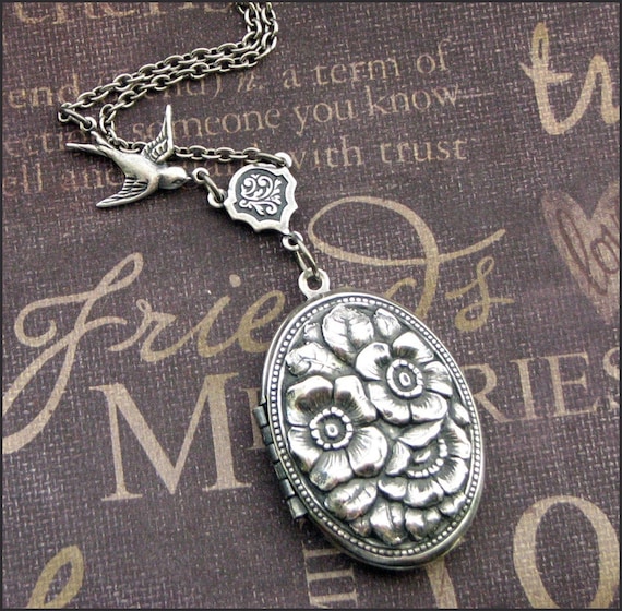 With You Lockets-Custom Photo Locket Necklace-That Holds Pictures for Girls-I Love You More-The Calla