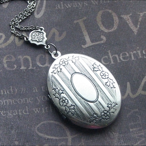 Large Locket Necklace, Statement Jewelry, Oval Locket, Victorian Jewelry, Wedding Bridesmaid Necklace, Gift For Her, Flower Locket, Rosary